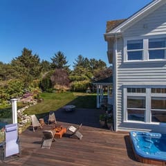 Garden Pond Retreat~Hot tub & Fire Pit!