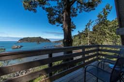 Raven House - Hot Tub, Romantic Ocean Views! - Image 2