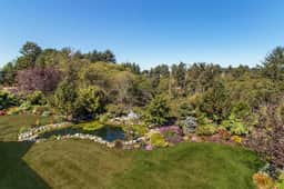 Garden Pond Retreat~Hot tub & Fire Pit! - Image 3