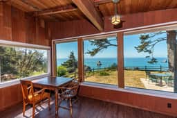 Abalone Cabin - Charming retreat w/ ocean views! - Image 5