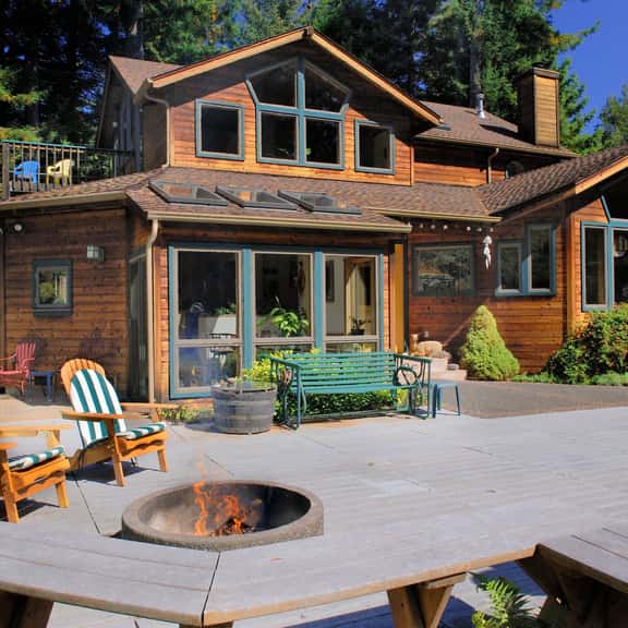 Raven Ridge Retreat - Redwoods, Hot Tub & Firepit! - Image 1