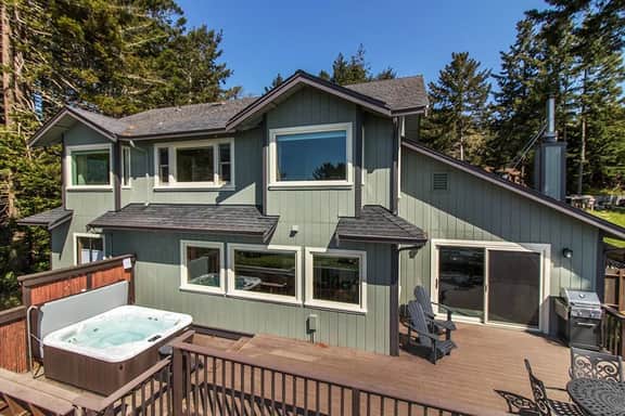 Seawood Vista - Ocean & Redwood Views w/ Hot Tub! - Image 4