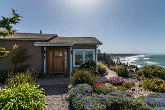 Pacific Dream - Luxury Cliffside Oasis w/ Hot Tub! - Image 3