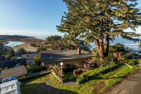 The Sandpiper - Great location w/ magical ocean views & dog friendly! - Image 2